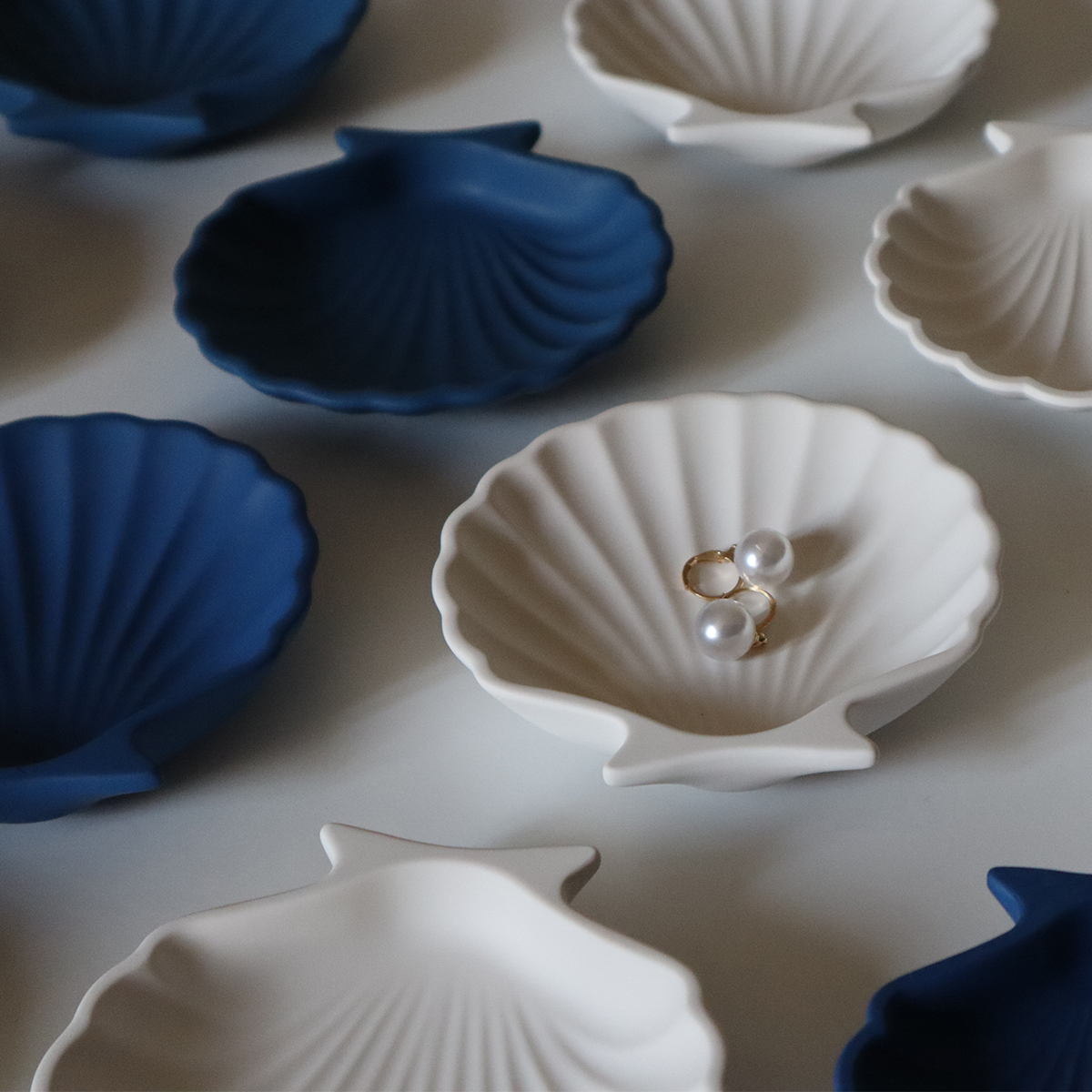 Dalila portagioie blu o bianco Crisalide
