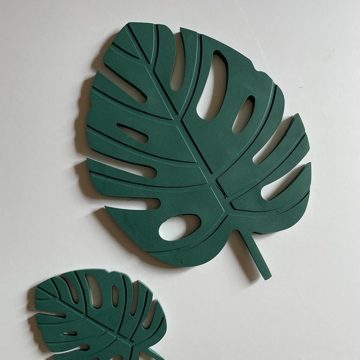 Sottopentola Monstera jesmonite Crisalide