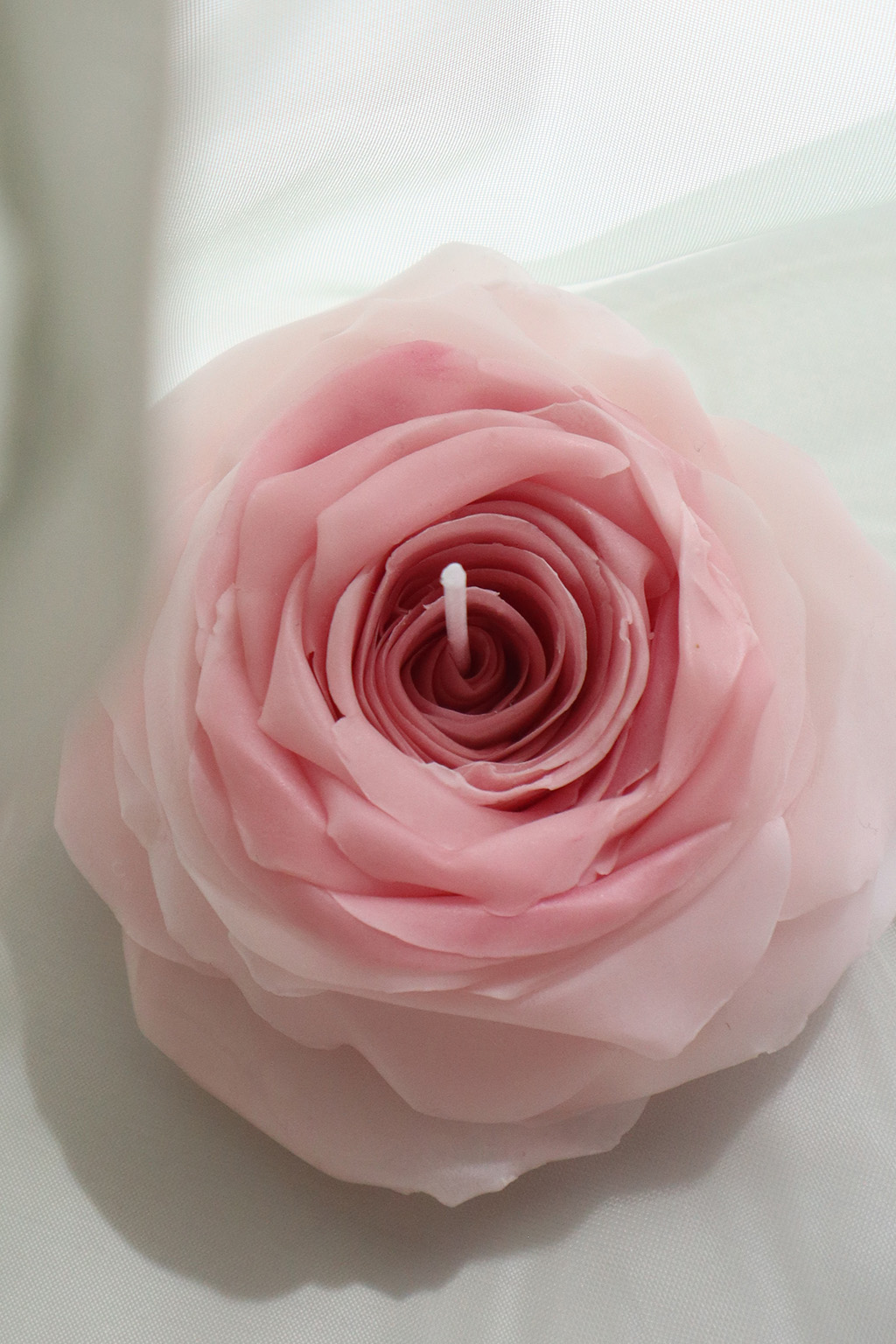 Fiore di cera realizzato a mano