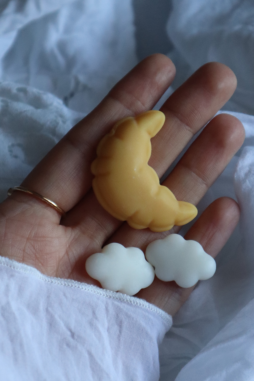 Decori in cera per candele luna