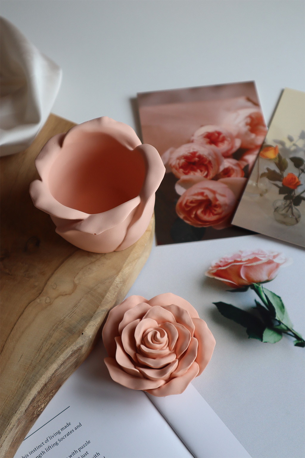 Regali per la festa della mamma vasetto Rose jesmonite Crisalide